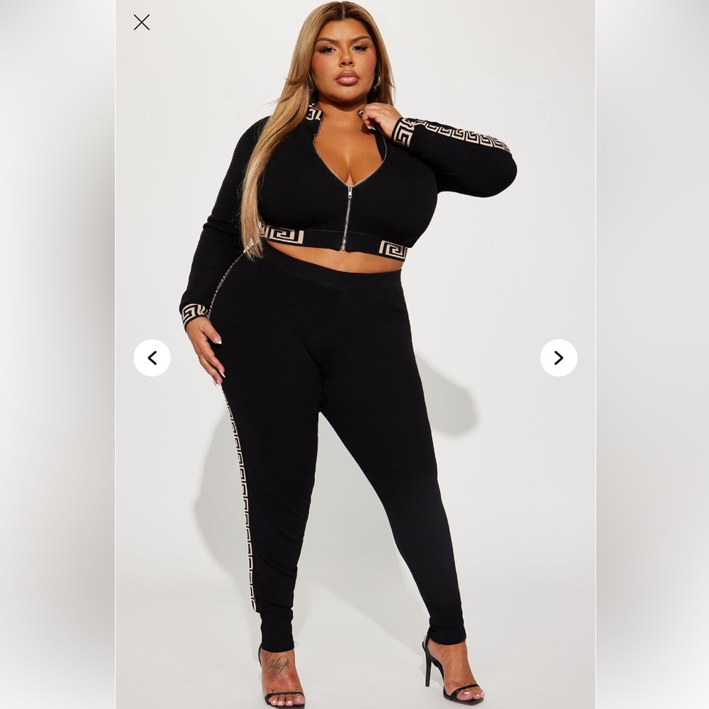 BRAND NEW BLACK LEGGINGS MATCHING SET